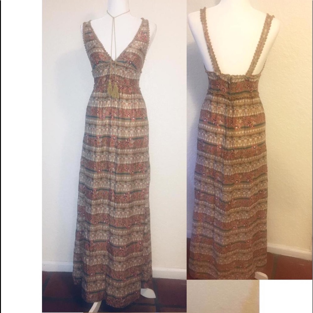 Bohemian little pompom Maxi